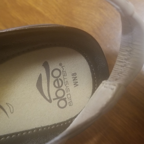 Shoes - Picture 3 of 4